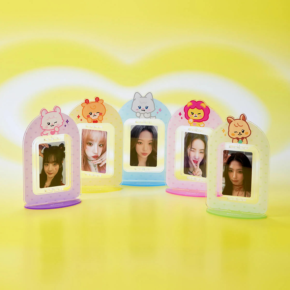 I-DLE - MININI ROTATING ACRYLIC STANDEE – Kpop Nara