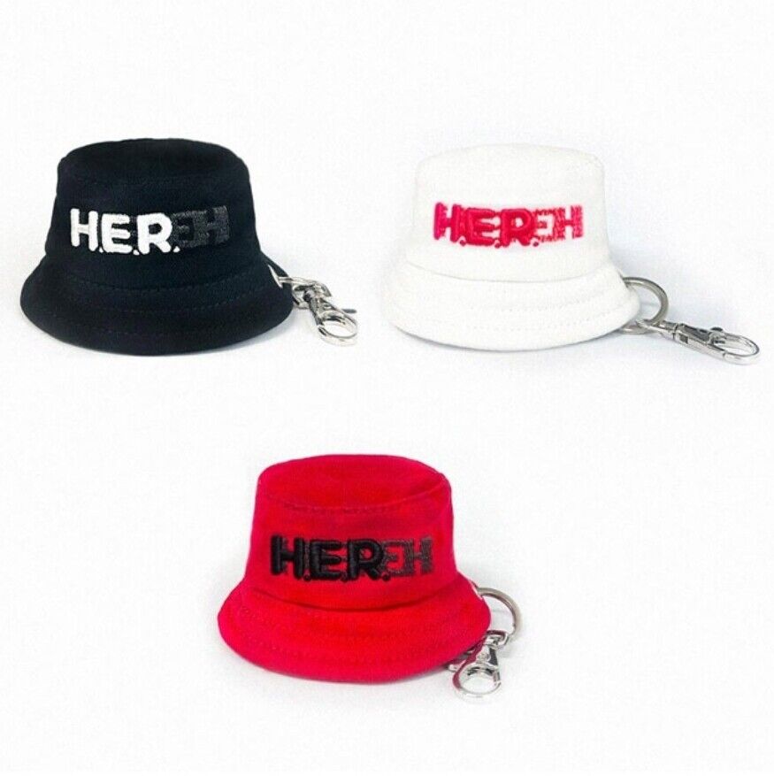 IU - H.E.R. WORLD TOUR BUCKET HAT KEYRING