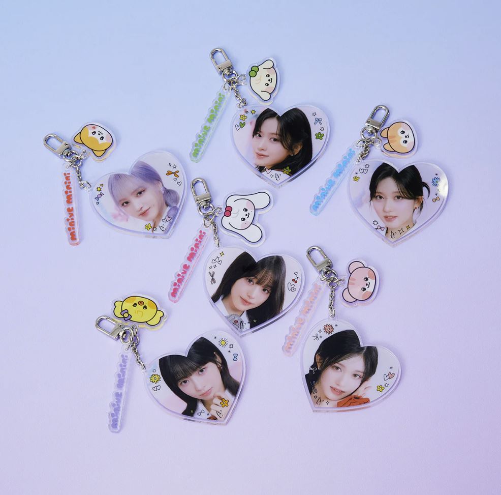 IVE - MV ACRYLIC KEYRING