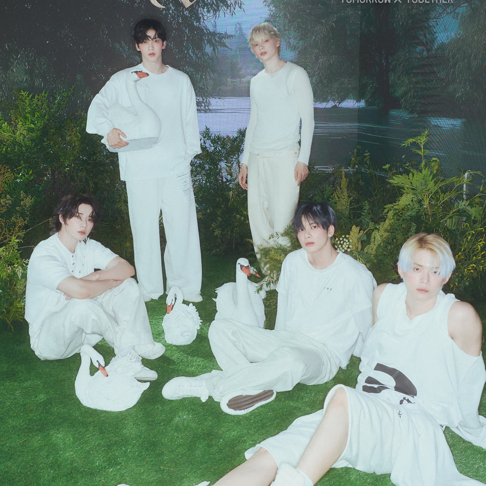 [PRE-ORDER] TOMORROW X TOGETHER - STARKISSED (3RD JAPANESE ALBUM)
