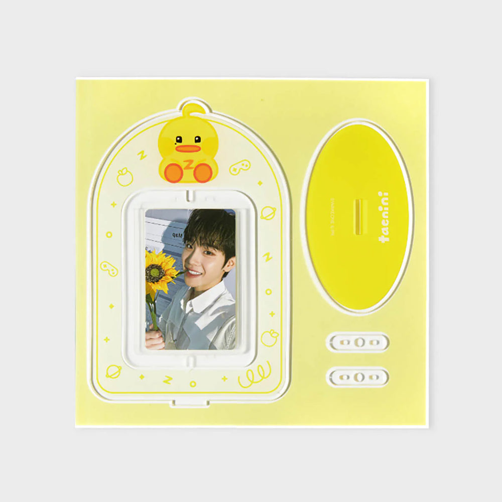 
                      
                        ZEROBASEONE - ZERONI ROTATING ACRYLIC STAND TAENINI
                      
                    