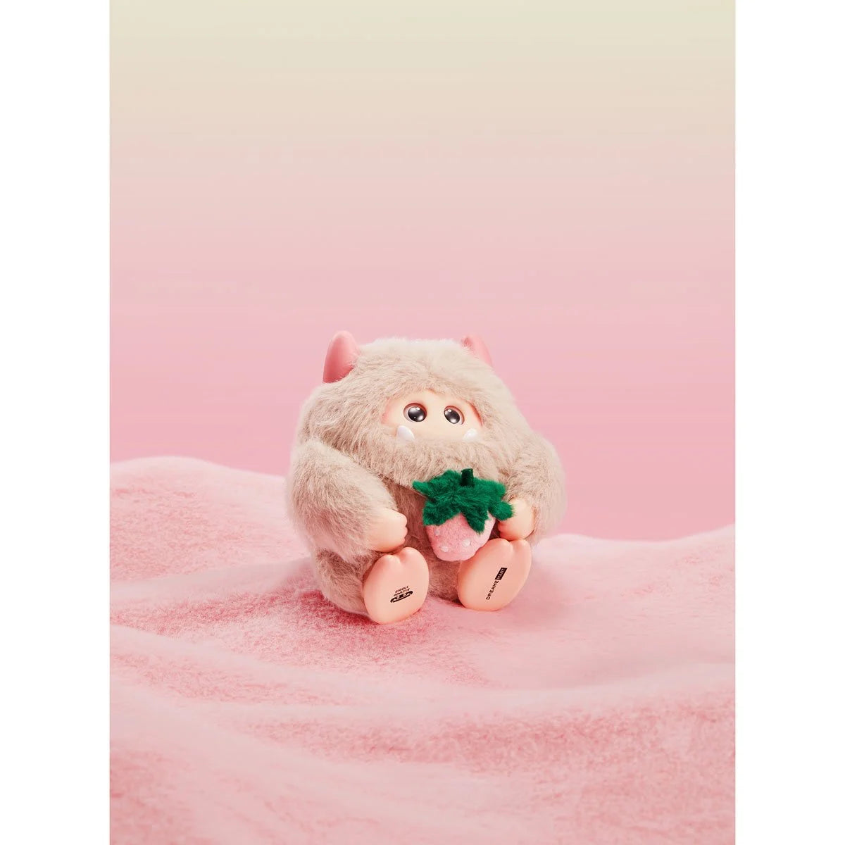 GIGGLE MONSTER MARSHMALLOW DREAMS SERIES BLIND-BOX VINYL PLUSH