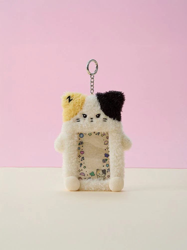 
                      
                        ZEROBASEONE - ZERONI FLUFFY PHOTO HOLDER KEYRING
                      
                    